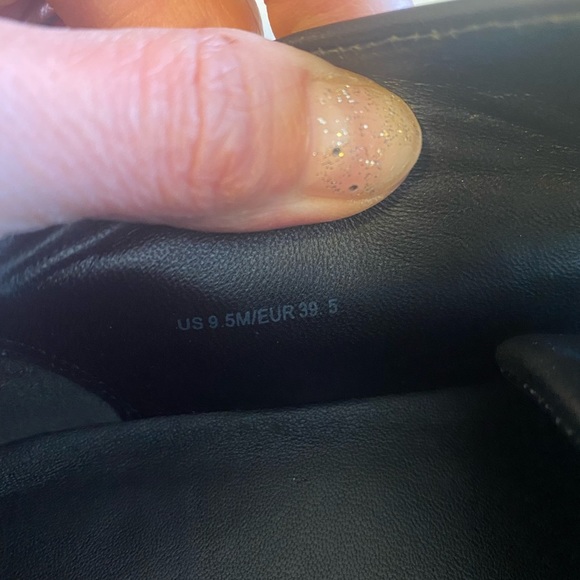 VINCE Black Leather Slip On Sneakers Size 9.5 - Picture 5 of 5